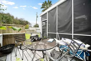 3529 Ave S, Galveston, TX 77550 - Photo 40