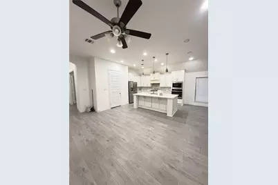 19715 Hale Hollow Creek Drive, Cypress, TX 77433 - Photo 2