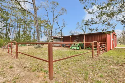 17659 E Fm 1097 Road, Willis, TX 77378 - Photo 8
