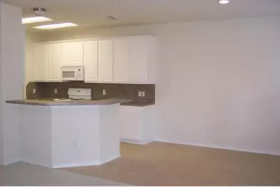 135 Gallery Cove Court, The Woodlands, TX 77382 - Photo 4