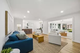 10042 Valley Forge Dr, Houston, TX 77042 - Photo 10