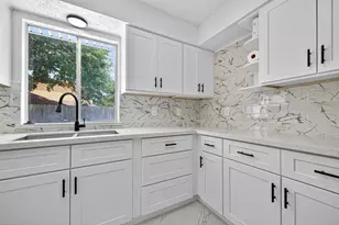 15934 Tumbling Rapids Dr, Houston, TX 77084 - Photo 10