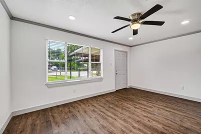 1200 Cypress Street, Baytown, TX 77520 - Photo 10
