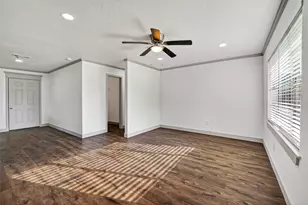 1200 Cypress St, Baytown, TX 77520 - Photo 8