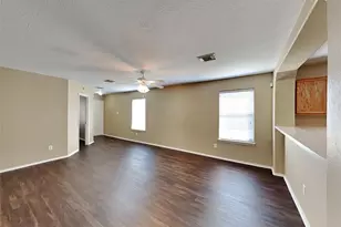 6815 Baron Gate Ct, Spring, TX 77379 - Photo 4