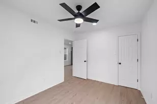 3521 McIlhenny St, Houston, TX 77004 - Photo 2