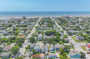 3010 Bernardo De Galvez Ave, Galveston, TX 77550 - Photo 42
