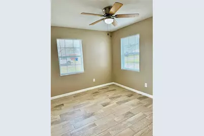 7225 Hummingbird Lane, Texas City, TX 77591 - Photo 16