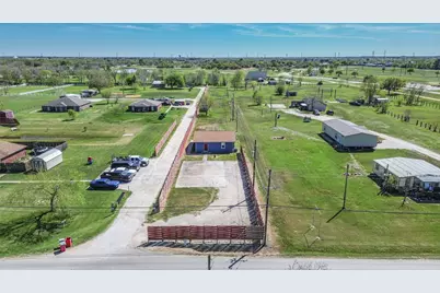 20006 Sanchez Road, Alvin, TX 77511 - Photo 16