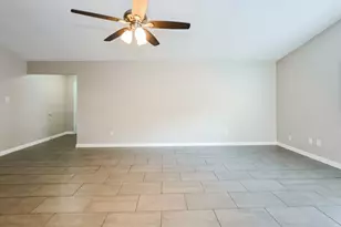 1810 Runaway Scrape Ct, Richmond, TX 77406 - Photo 2