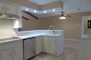 1401 22nd Ave N, Texas City, TX 77590 - Photo 10
