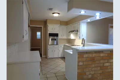 1401 22nd Avenue N, Texas City, TX 77590 - Photo 12