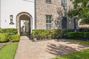 9632 Kings Cross Station, Houston, TX 77045 - Photo 2