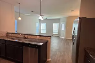 149 Camelot Pl Ct, Conroe, TX 77304 - Photo 4