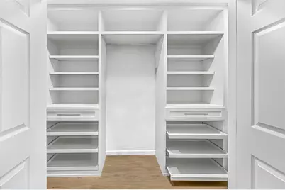 7555 Katy Fwy #146, Houston, TX 77024 - Photo 12