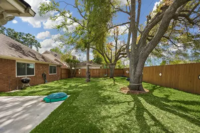 15114 Greenleaf Lane, Houston, TX 77062 - Photo 34