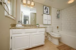 2826 S Bartell Dr, Houston, TX 77054 - Photo 6