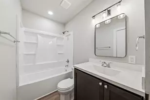 711 Bowie St, Baytown, TX 77520 - Photo 16