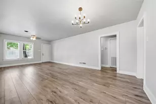 711 Bowie St, Baytown, TX 77520 - Photo 6