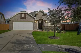 3102 Redondo Dr, Texas City, TX 77568 - Photo 2
