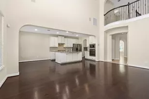 12601 Floral Park Ln, Pearland, TX 77584 - Photo 6