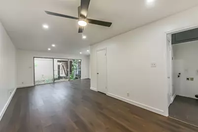 2502 Jamestown Mall #54, Houston, TX 77057 - Photo 4