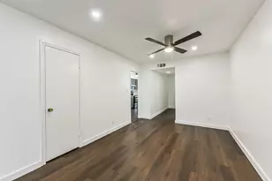 2502 Jamestown Mall, Houston, TX 77057 - Photo 6