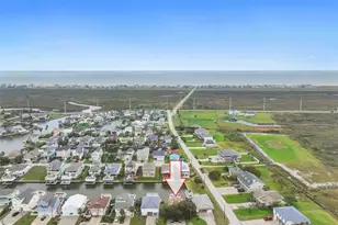 12901 E Barcelona, Galveston, TX 77554 - Photo 36