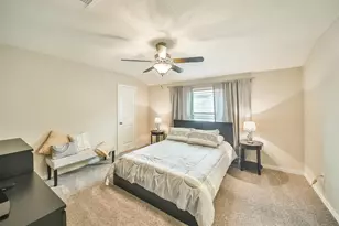 8510 Brinklow Point Dr, Cypress, TX 77433 - Photo 20