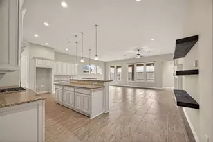 5423 Mason Mountain Ln, Houston, TX 77059 - Photo 6