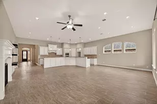 5423 Mason Mountain Ln, Houston, TX 77059 - Photo 10