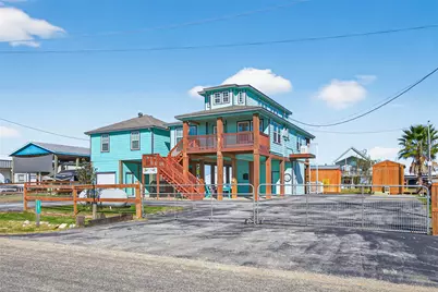 1127 County Road 299, Sargent, TX 77414 - Photo 4