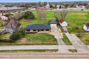 308 San Jacinto St, La Porte, TX 77571 - Photo 2