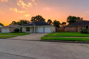 20007 Jasperwood Cir, Katy, TX 77449 - Photo 2
