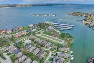 28 Misty Harbor E, Montgomery, TX 77356 - Photo 2