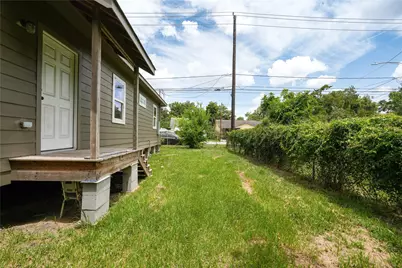 4301 Russell Street, Houston, TX 77026 - Photo 6