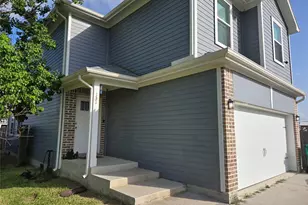 131 Dolphin Harbor N, Baytown, TX 77523 - Photo 2