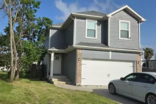 131 Dolphin Harbor N, Baytown, TX 77523 - Photo 1