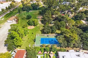 1050 W 42nd St, Houston, TX 77018 - Photo 48