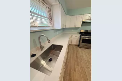 5107 Avenue Q, Galveston, TX 77551 - Photo 10