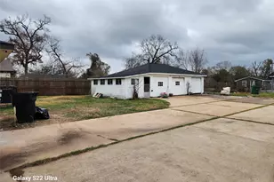 702 McDaniel St, Houston, TX 77022 - Photo 18
