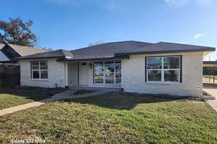 702 McDaniel St, Houston, TX 77022 - Photo 2