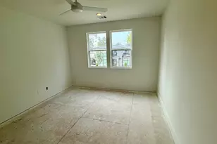 407 E 27th St, Houston, TX 77008 - Photo 16