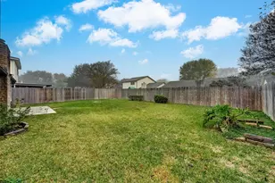 10118 Fernstone Ln, Houston, TX 77070 - Photo 12