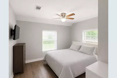 4006 Caplin Street, Houston, TX 77026 - Photo 10