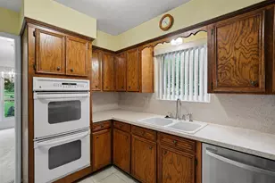1010 Beachcomber Ln, Houston, TX 77062 - Photo 14