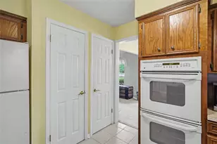 1010 Beachcomber Ln, Houston, TX 77062 - Photo 16