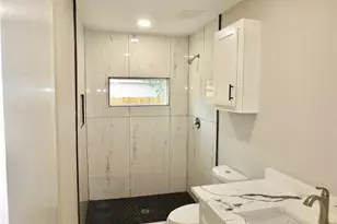 2722 Parker Rd, Houston, TX 77093 - Photo 6