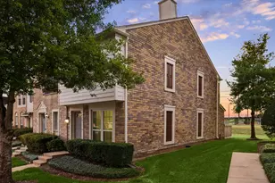2808 Grants Lake Blvd, Sugar Land, TX 77479 - Photo 2