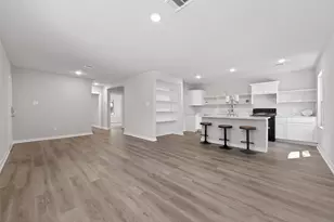 154 Lakeview Dr E, Livingston, TX 77351 - Photo 4